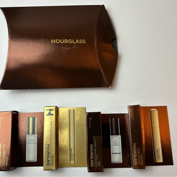 4-Piece Hourglass Travel Gift Set - 2 Face Primers + 2 Mascaras - NWT - Picture 2 of 9